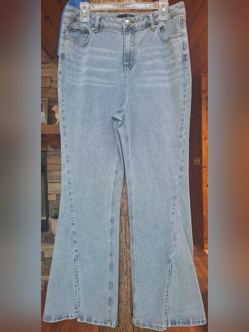 1822 Denim Light Wash High-Rise Flare Jeans 12/31